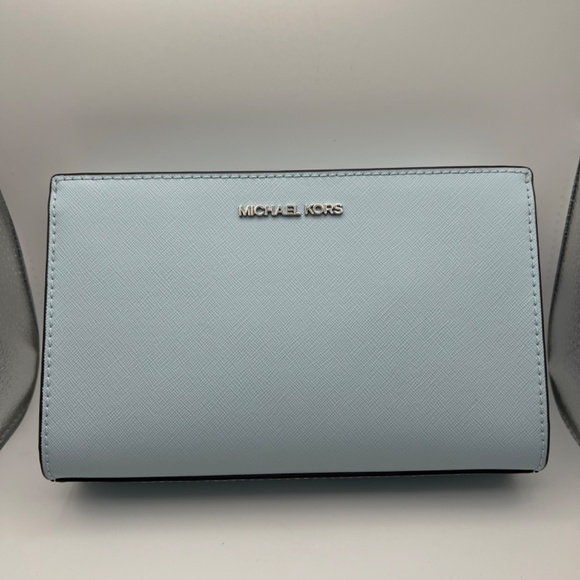 MAKE OFFER! Michael Kors Sheila Small Non-Leather Vegan Crossbody Bag Vista Blue - Picture 8 of 9